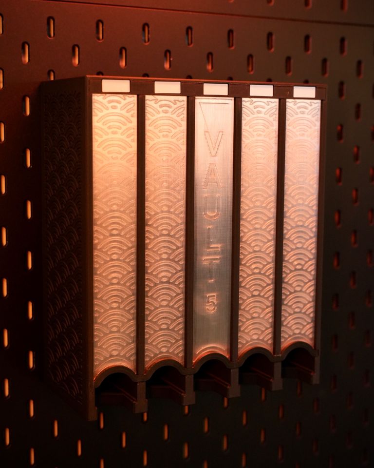 The Plain - Terrakotta // Gold 2m